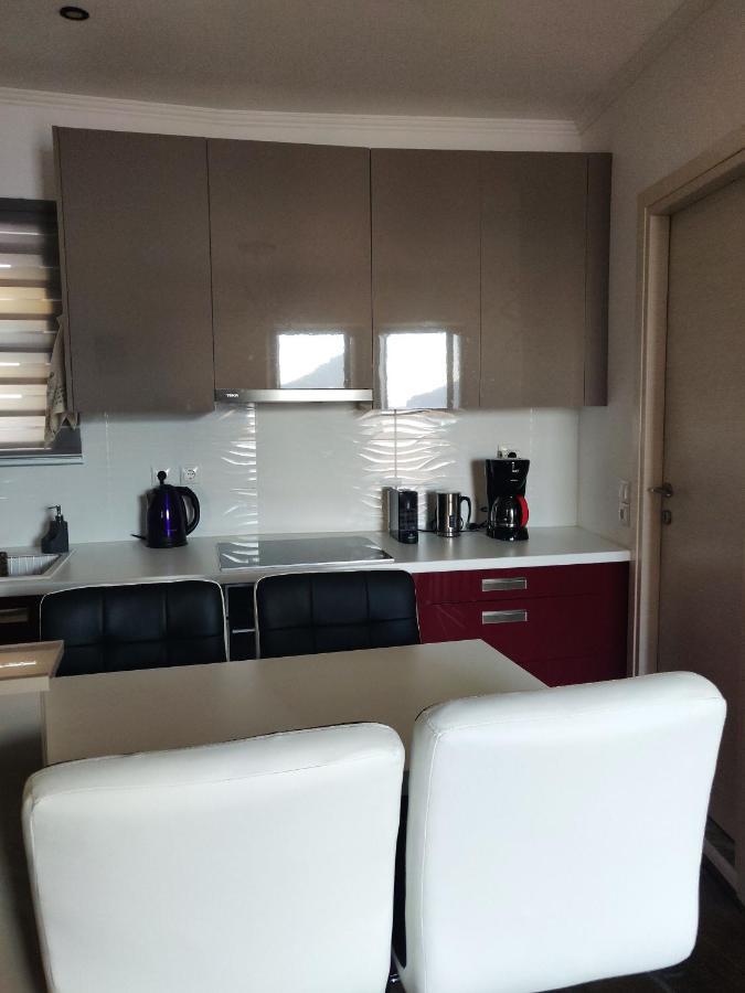 Sea La Vie Apartment Карпатос Екстериор снимка